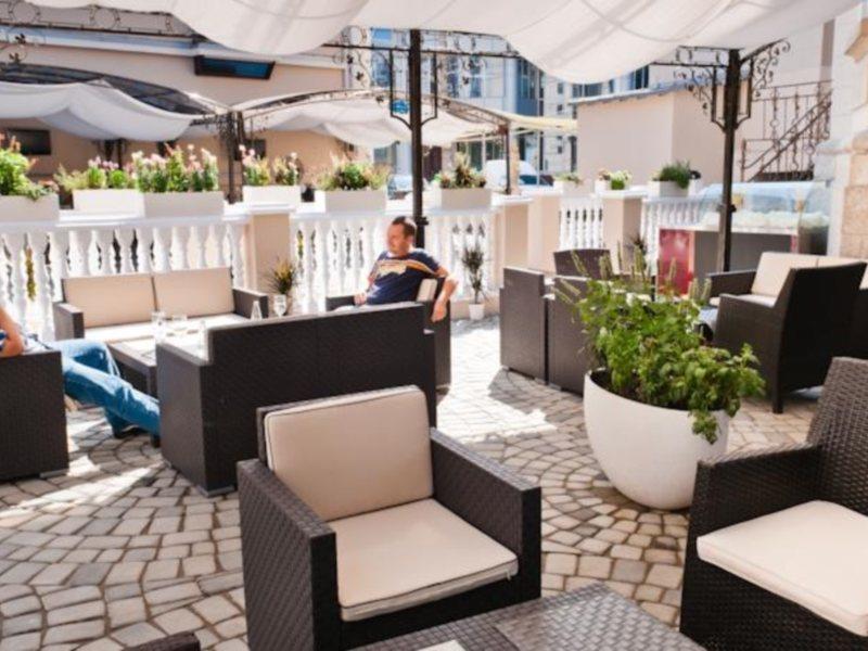 Vigo Grand Hotel Ploieşti Exterior foto